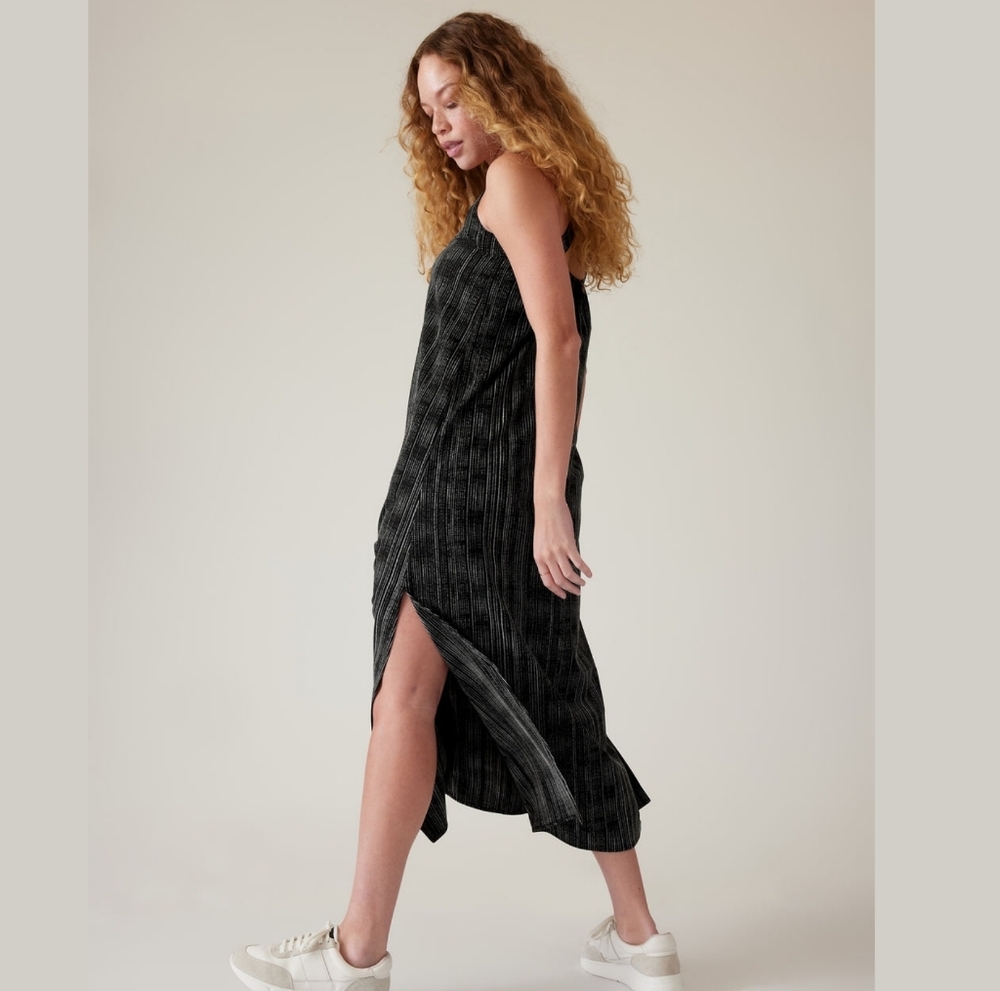 Athleta Arrival Maxi Dress In Amara Stripe - Picture 3 of 12